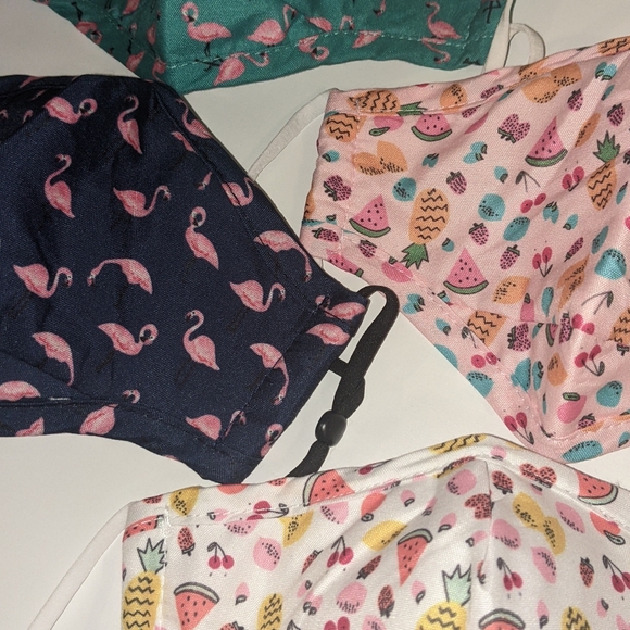 🎂 3/$15 Tropical Print Cloth Face Masks (Copy) - Picture 2 of 5